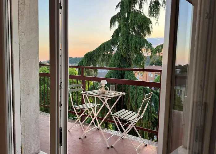 Cosy Penthouse Near The Hospital