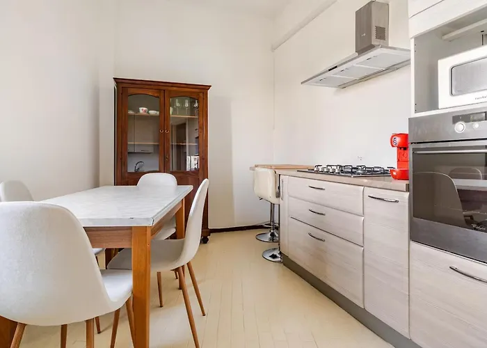 Cosy Penthouse Near The Hospital *