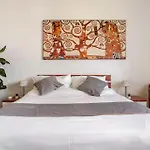 Cosy Penthouse Near The Hospital