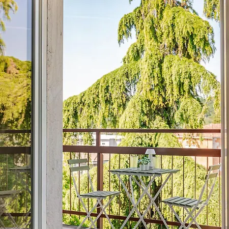Cosy Penthouse Near The Hospital Lägenhet Brescia